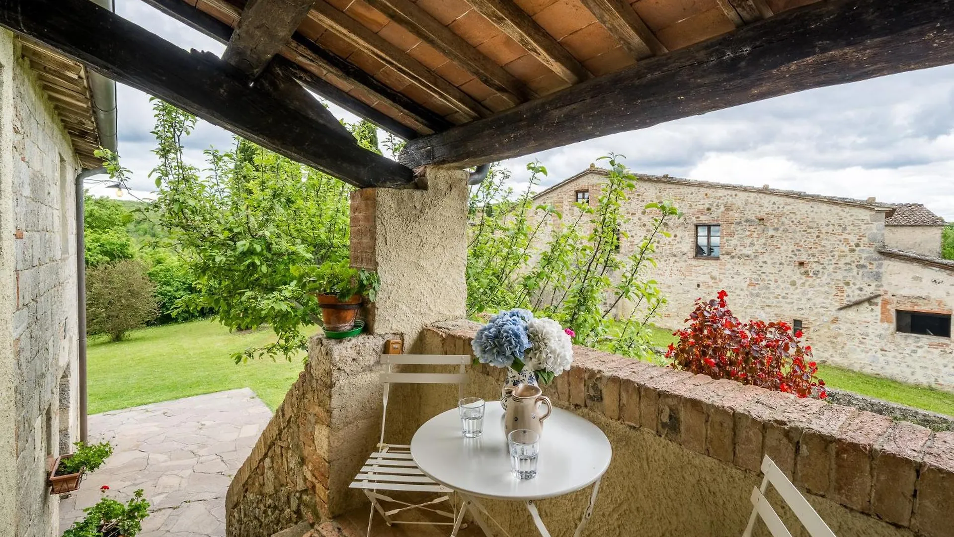 La Palazzina, Ville Di Corsano, Home And Pool Monteroni dʼArbia 0*,
